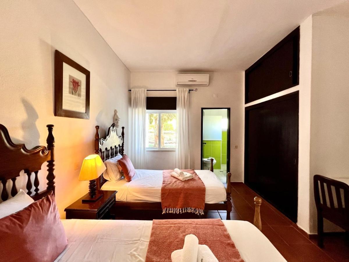Armacao De Pera Twins 3 With Pool By Homing Apartment Exterior photo